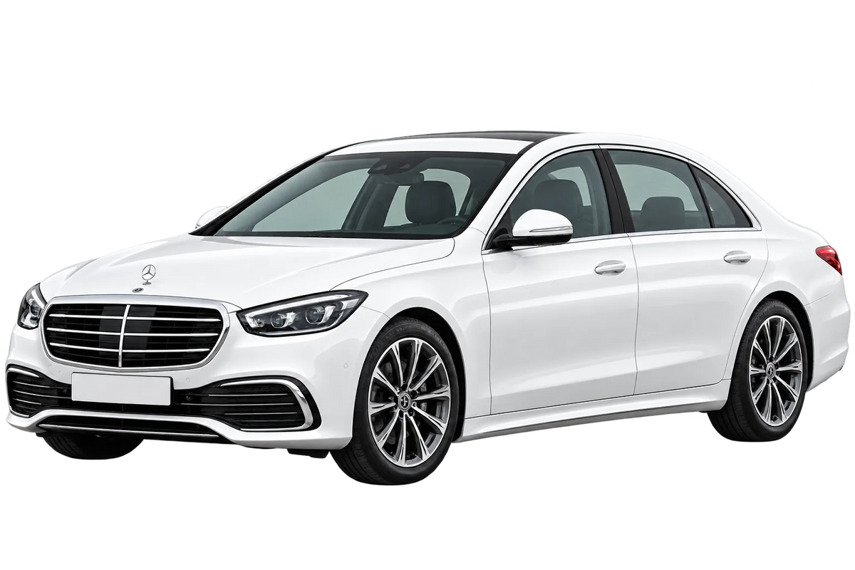 Witte Mercedes S-Klasse R2S 223 Limousine, schuin van voren