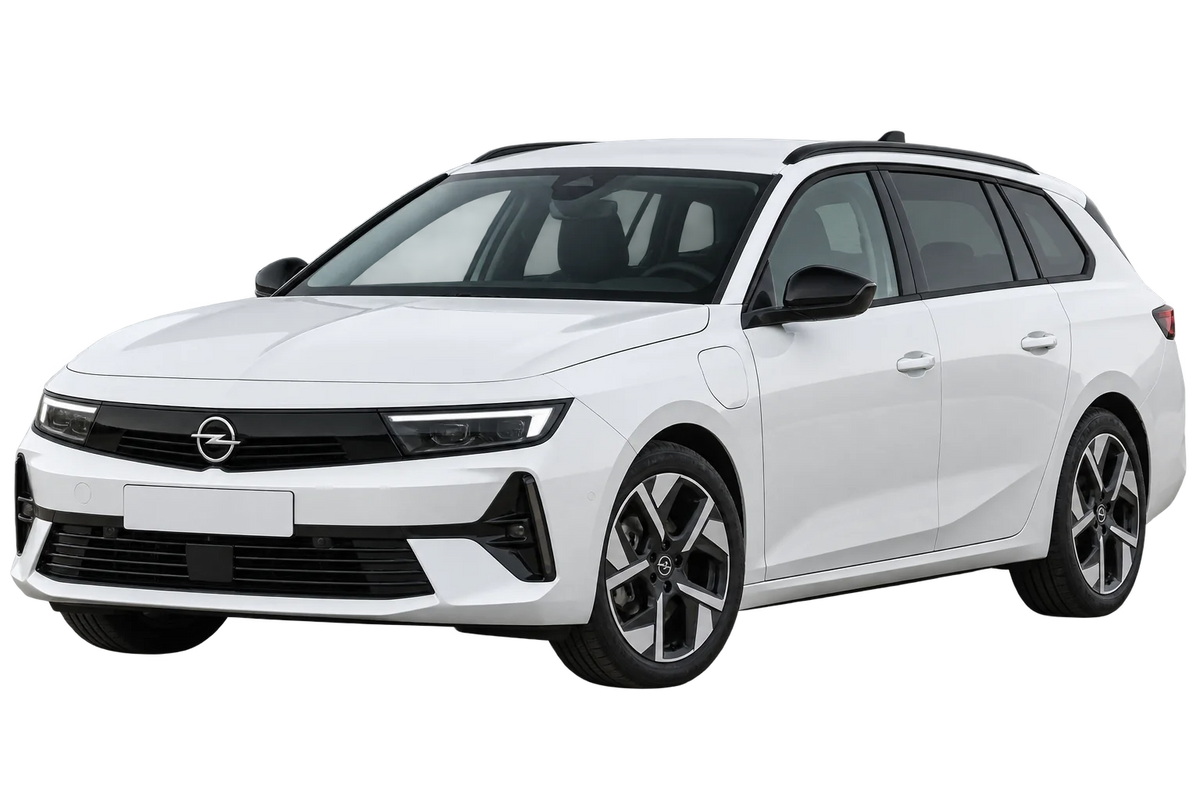 Witte Opel Astra Electric F Astra-e Sports Tourer, schuin van voren