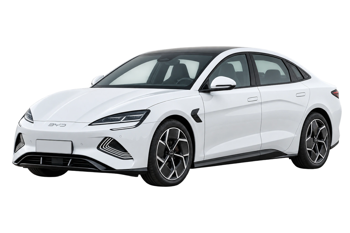 Witte BYD Seal EK, schuin van voren
