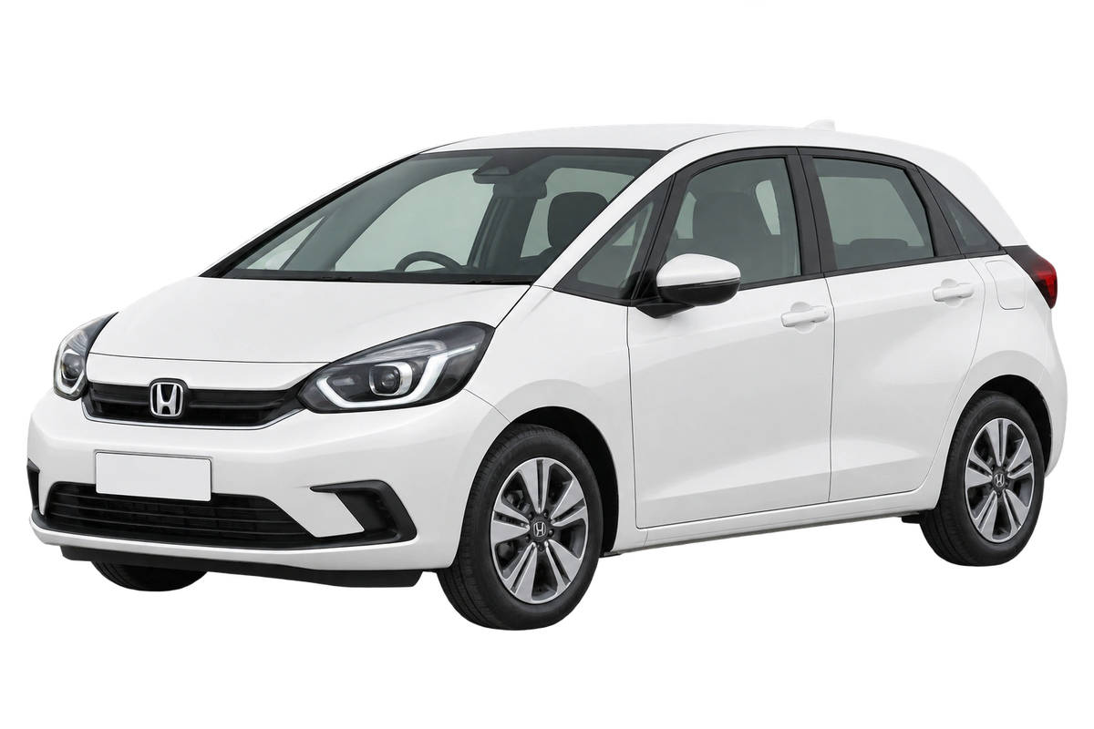 Witte Honda Jazz GR, schuin van voren