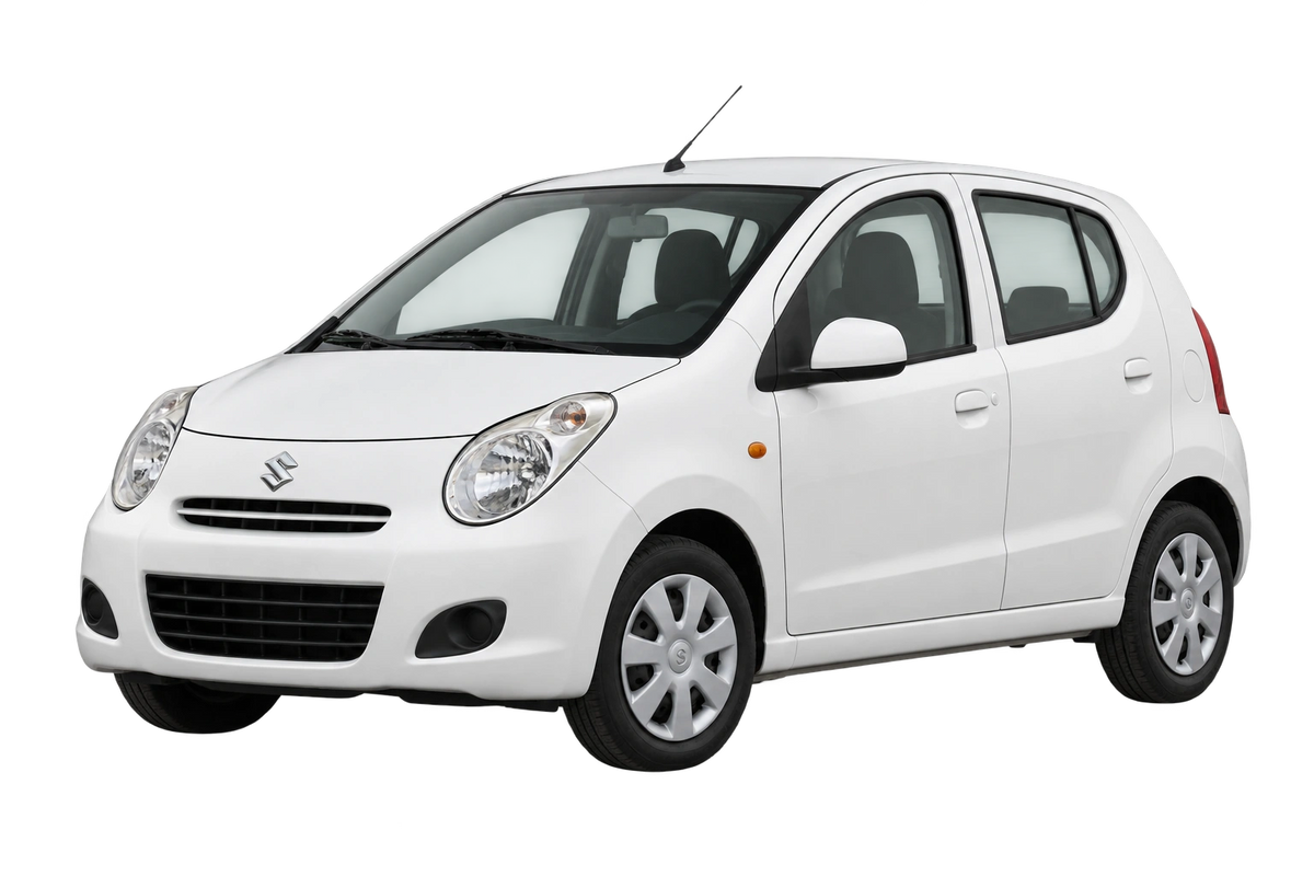 Witte Suzuki Alto GF, schuin van voren