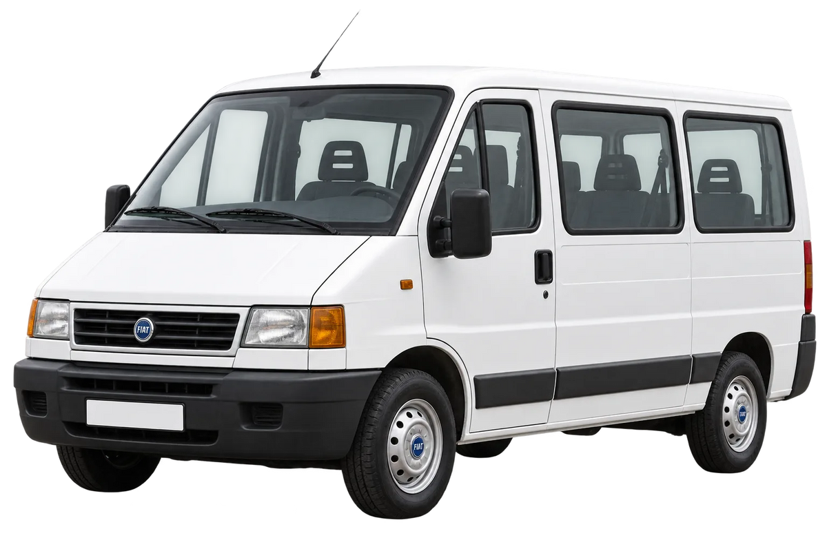 Witte Fiat Ducato 280. ww. 290., schuin van voren