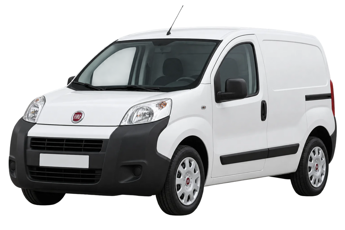 Witte Fiat Fiorino 225, 225L, schuin van voren