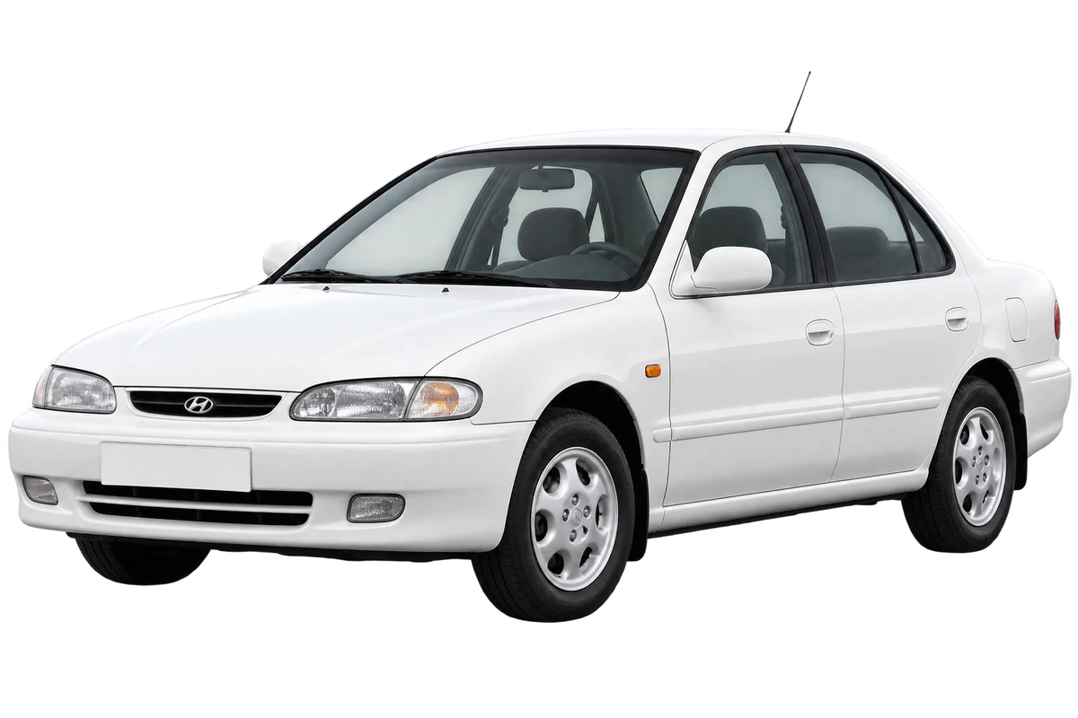 Witte Hyundai Lantra J-2, schuin van voren
