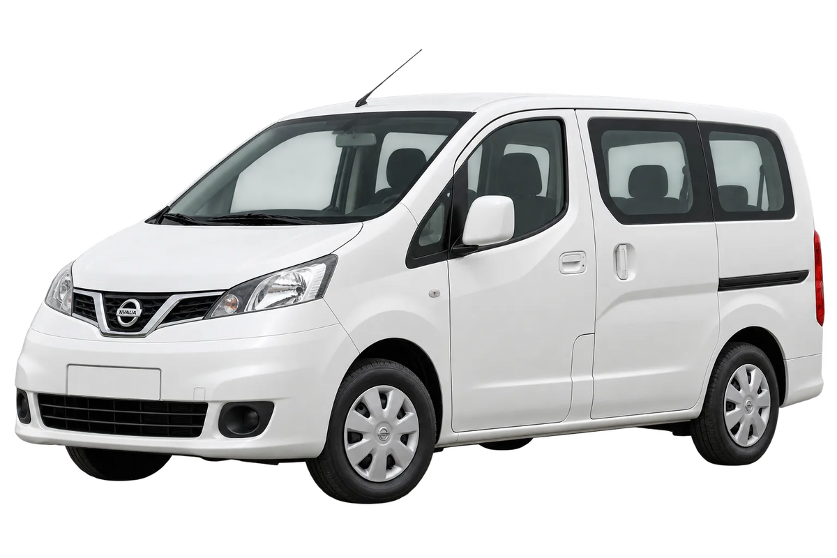 Witte Nissan Evalia M20M, M20N, schuin van voren
