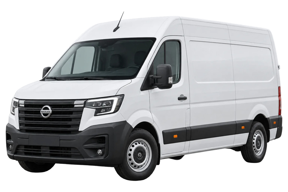 Witte Nissan Interstar NDA / NBD, schuin van voren