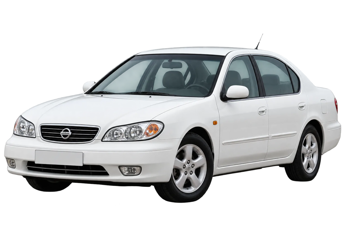 Witte Nissan Maxima A33, schuin van voren