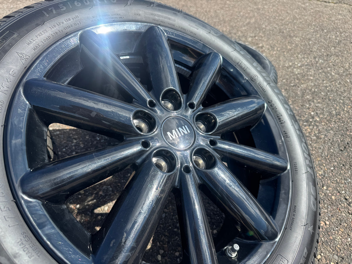 Originele MINI F55/F56/F57 Styling 508 16 inch velgenset met Dunlop winterbanden – foto 2
